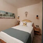 Castelle فندق مرمريس