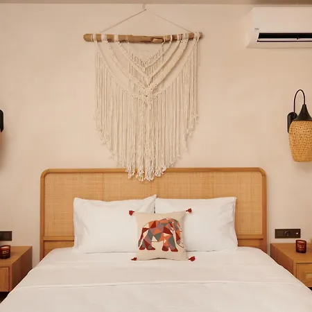 Castelle مرمريس